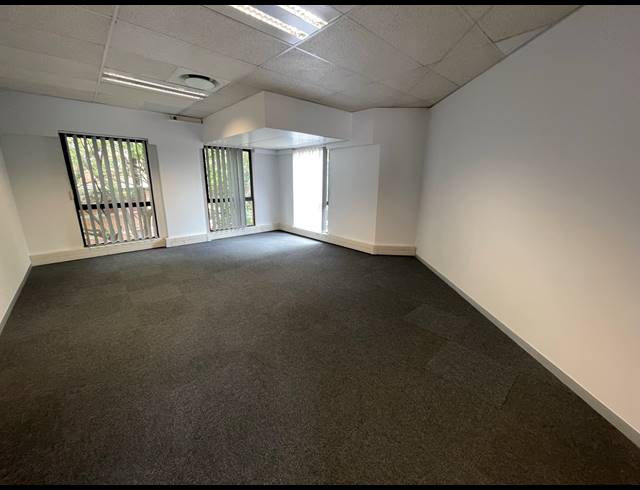822M² OFFICE TO LET IN PARKTOWN